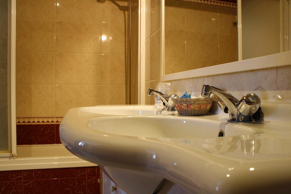 Hotel Villa Ducal Osuna Pokój zdjęcie
